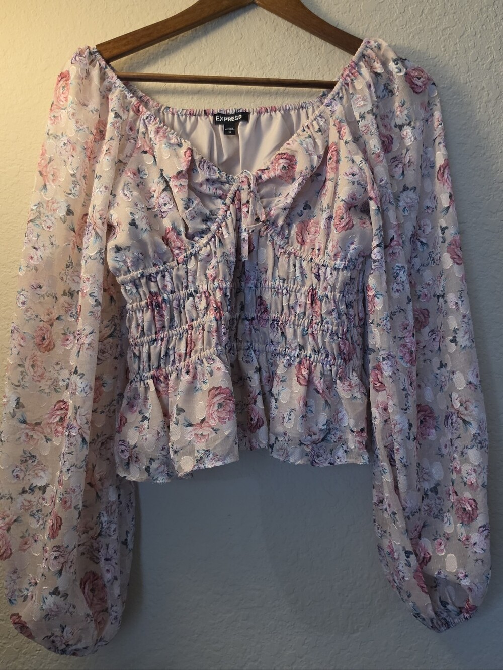 Express‎ Crop Top Womens XS Cream Pink Floral Balloon Sleeve Boho Whimsigoth